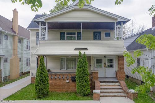2215 Eldred Ave, Lakewood, OH, 44107-5411 | Card Image