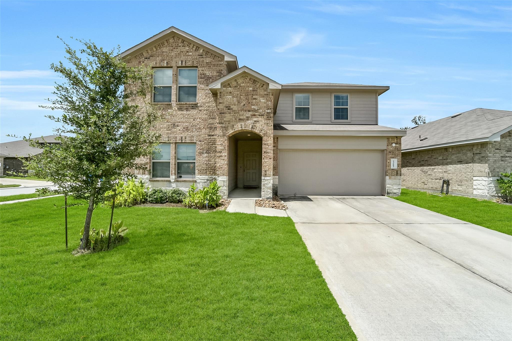 Residential Lease in Spring 5