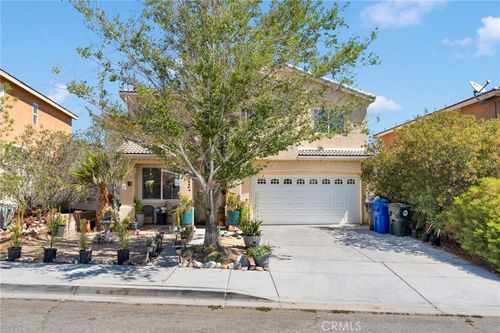 15668 Deep Canyon Ln, Victorville, CA, 92394 | Card Image