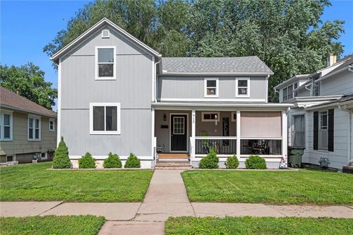 915 4th Ave, Leavenworth, KS, 66048-3219 | Card Image