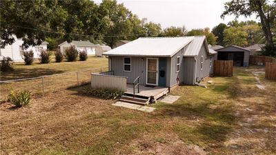 1410 N Main Street, House other with 2 bedrooms, 1 bathrooms and null parking in Nevada MO | Image 2