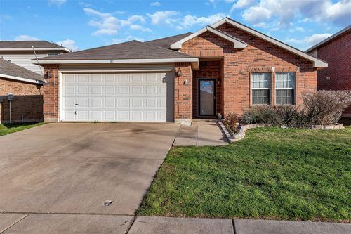 1817 Kittredge Way, Justin, TX, 76247-5720 | Card Image