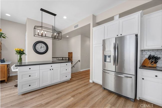 13 - 14535 Margate St, Townhouse with 3 bedrooms, 3 bathrooms and 2 parking in Sherman Oaks CA | Image 13