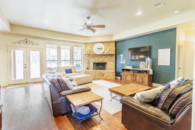 505 Spring Valley Rd, House other with 4 bedrooms, 3 bathrooms and null parking in Paradise TX | Image 14
