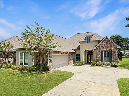 329 Old Place Ln, Madisonville, LA, 70447-3118 | Card Image
