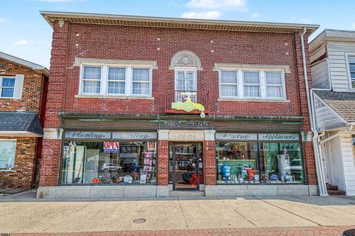 212 Philadelphia Ave, Egg Harbor City, NJ, 08215 | Card Image