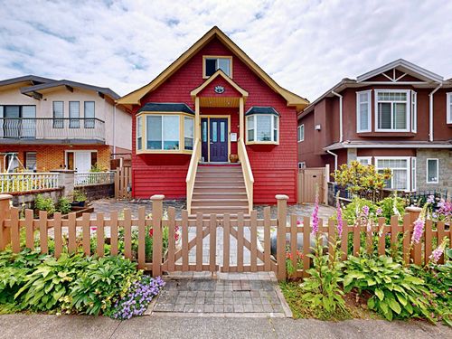 3232 E 43rd Ave, Vancouver, BC, V5R2Z9 | Card Image