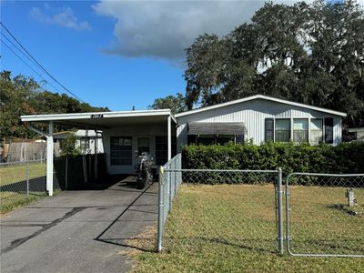 2063 Cr 439 A, House other with 2 bedrooms, 2 bathrooms and null parking in Lake Panasoffkee FL | Image 1