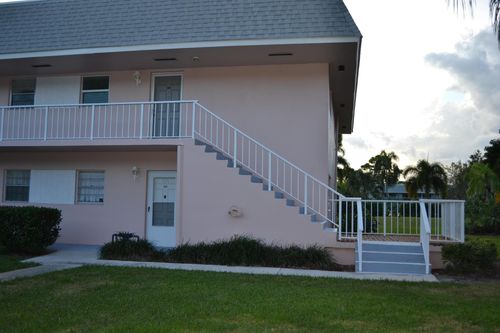 apt-34-18081 Se Country Club Dr, Jupiter, FL, 33469-1207 | Card Image