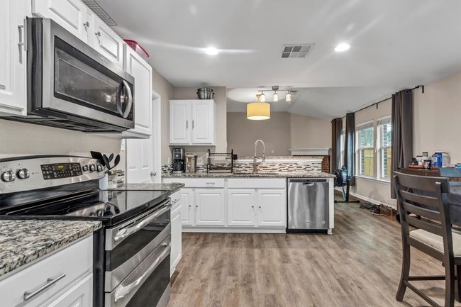 1107 Ascot St, House other with 3 bedrooms, 2 bathrooms and 2 parking in Georgetown TX | Image 9