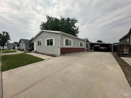 676 Liberty Ln, Emmett, ID, 83617-3789 | Card Image
