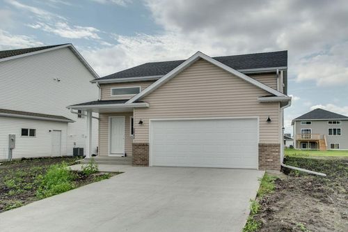 3843 19th St S, Moorhead, MN, 56560 | Card Image