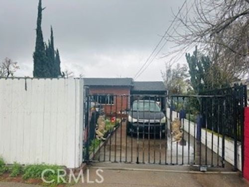 4255 N 3rd Ave, San Bernardino, CA, 92407-3001 | Card Image