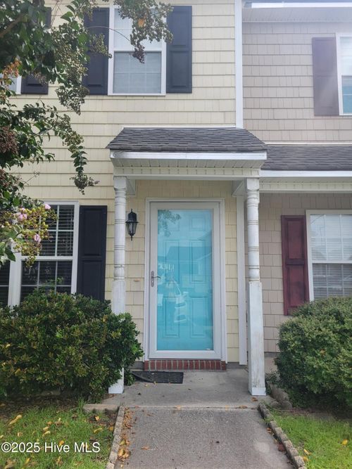 206 Springwood Dr, Jacksonville, NC, 28546-9675 | Card Image