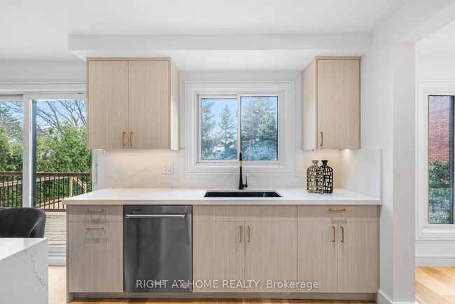 93 Pemberton Rd, House other with 6 bedrooms, 5 bathrooms and 6 parking in Richmond Hill ON | Image 16