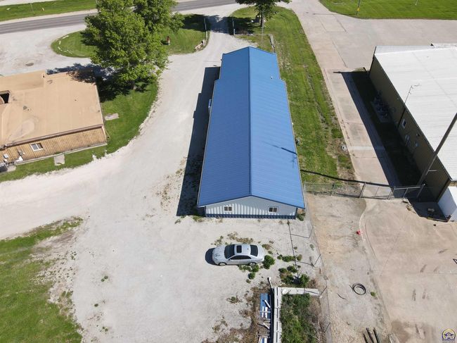 1705 Oregon St, Home with 0 bedrooms, 0 bathrooms and 4 parking in Hiawatha KS | Image 4