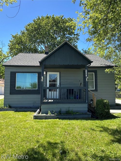 23581 Wagner Ave, Warren, MI, 48089-4296 | Card Image