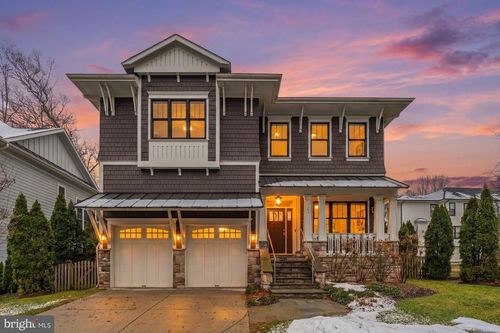 1105 Lakewood Dr Sw, VIENNA, VA, 22180-6526 | Card Image