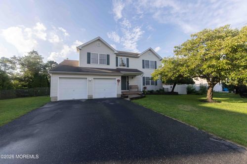 1217 Lawrence Ave, Toms River, NJ, 08757-1543 | Card Image