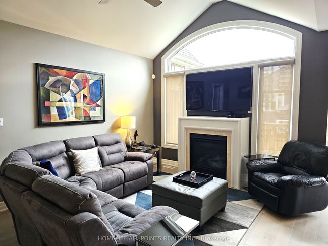 34 Cristiano Ave, House other with 2 bedrooms, 2 bathrooms and 2 parking in Wasaga Beach ON | Image 13