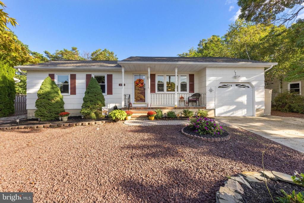 Float Ave, Manahawkin, NJ 08050