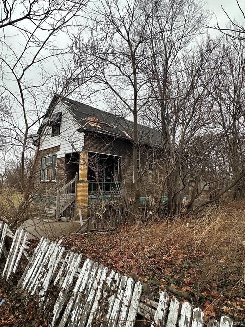 5659 Frontenac St, Detroit, MI, 48211 | Card Image