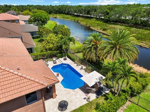 19165 N Gardenia Ave, Weston, FL, 33332-4406 | Card Image