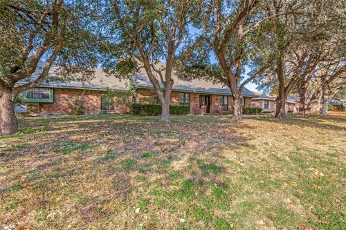 1215 Spring Lake Dr, Duncanville, TX, 75137-2951 | Card Image