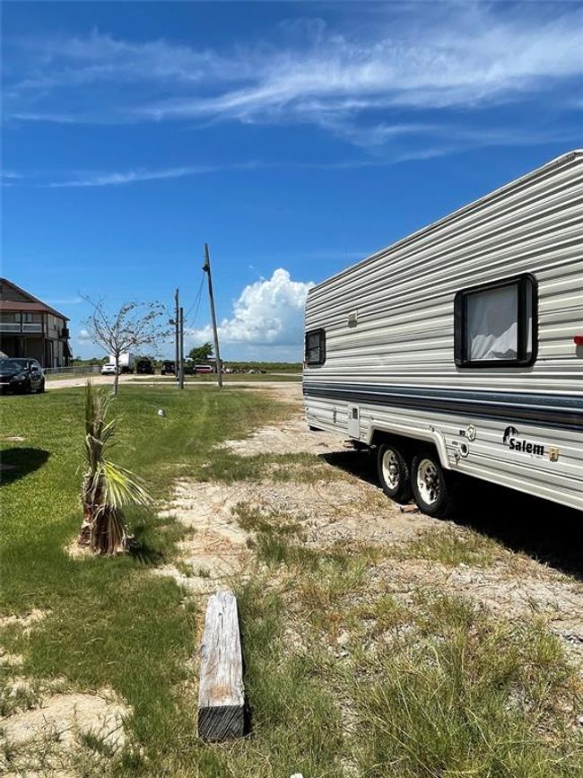 1204 N Monkhouse Dr, Home with 0 bedrooms, 0 bathrooms and null parking in Crystal Beach TX | Image 9