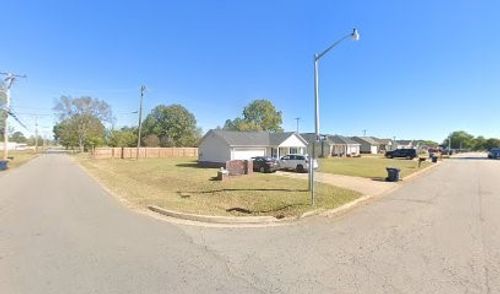 32 Cypress Ave, Clarksville, AR, 72830-6038 | Card Image