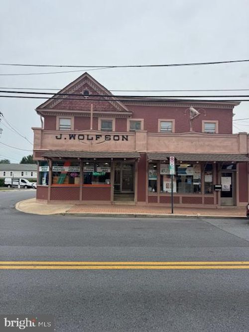 200 E Diamond Ave, GAITHERSBURG, MD, 20877-3002 | Card Image