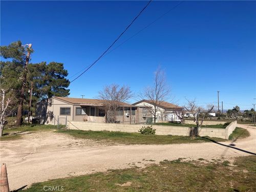 10756 La Mirada Rd, Phelan, CA, 92371-7119 | Card Image