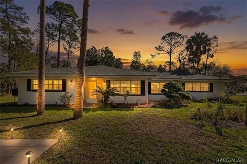 6 Nancy Pkwy, Yankeetown, FL, 34498-2219 | Card Image