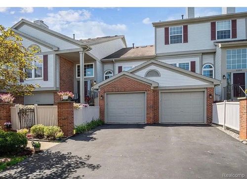 49862 Pointe Xing, Plymouth, MI, 48170-6435 | Card Image