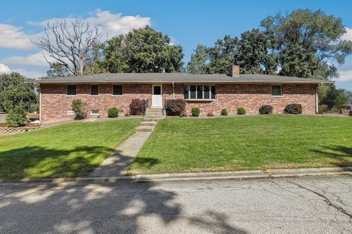 402 Iroquois St, Schererville, IN, 46375 | Card Image
