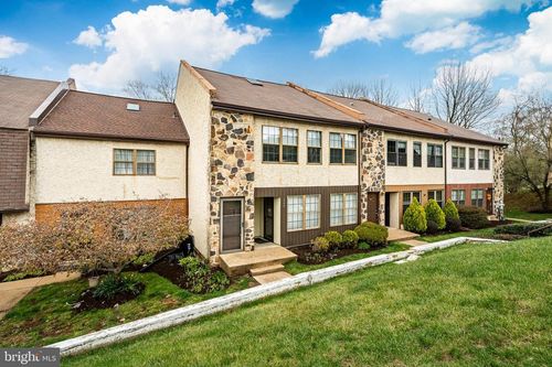 239-239 Smallwood Ct, WEST CHESTER, PA, 19380-1389 | Card Image