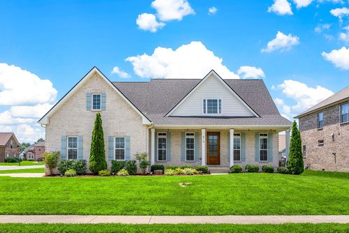 814 Ella Ln, Clarksville, TN, 37043-1062 | Card Image