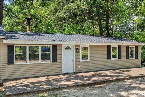 2335 Georges Rd, Powhatan, VA, 23139-5927 | Card Image