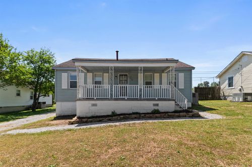 216 Foy Ave, Florence, AL, 35630-2256 | Card Image