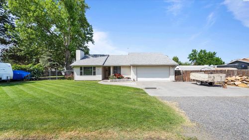 7312 W 9th Pl, Kennewick, WA, 99336-9566 | Card Image