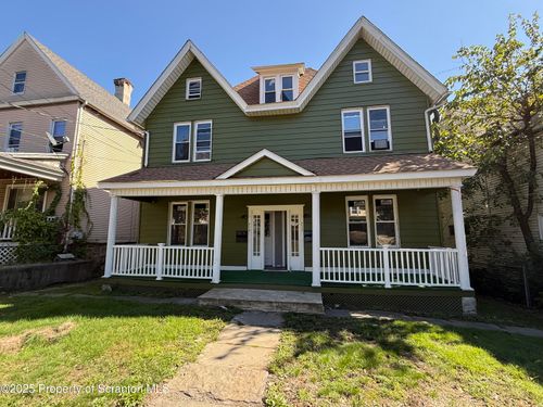 712 N Main Ave, Scranton, PA, 18504 | Card Image