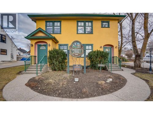 3103 27th Street, Vernon, BC, V1T4W4 | Card Image