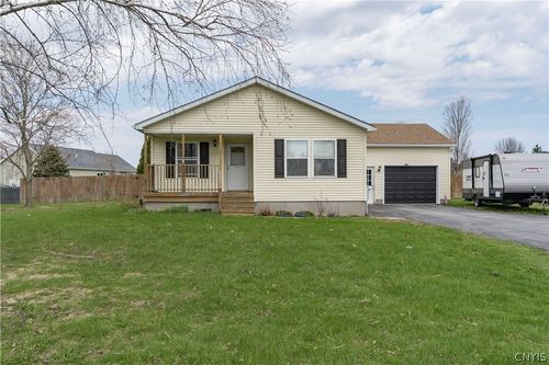 9 Valley Park Dr, Adams, NY, 13605-1141 | Card Image