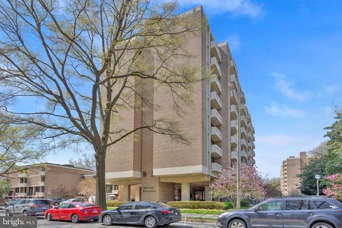 e210-1245 4th St Sw, WASHINGTON, DC, 20024-2352 | Card Image