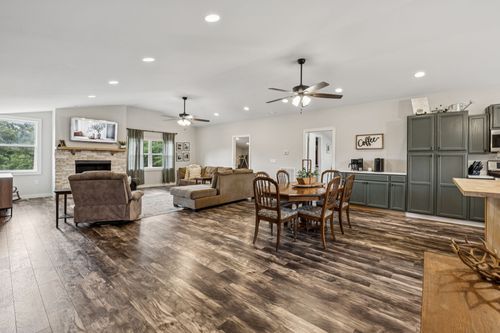 13 Grisham Hollow Ln, Elmwood, TN, 38560-4048 | Card Image