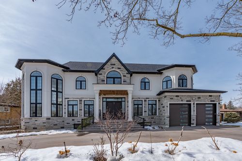 2554 Liruma Rd, Mississauga, ON, L5K1Y6 | Card Image