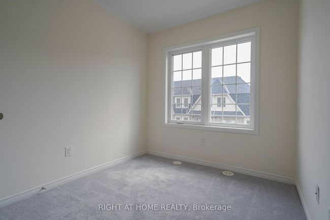 2559 Mojave Path, Condo with 5 bedrooms, 3 bathrooms and 2 parking in Oshawa ON | Image 7