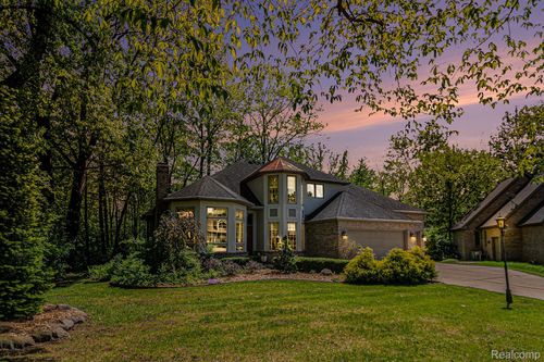 1506 Golfside Ct, Flushing, MI, 48433-2275 | Card Image
