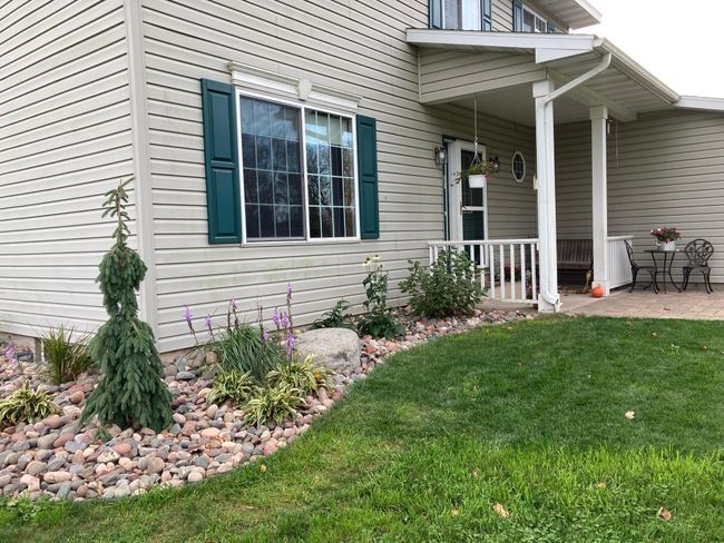 5 misner covered front porch main house.jpeg | Image 5