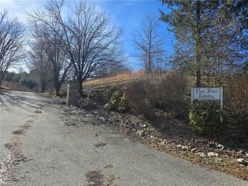 46 New River Lndg, Crumpler, NC, 28617 | Card Image
